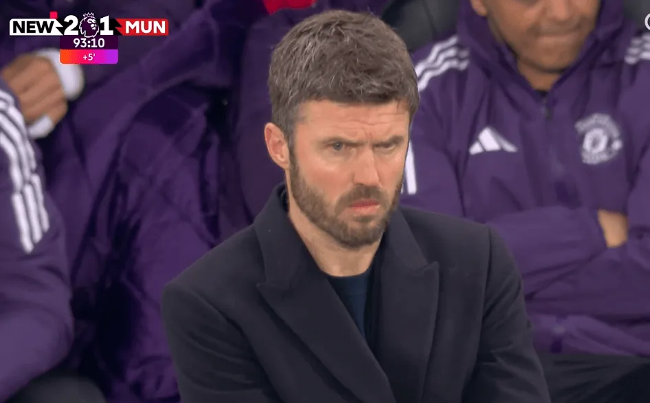 星空体育直播-曼联1-2纽卡，11人踢10人被绝杀，输的一点不亏